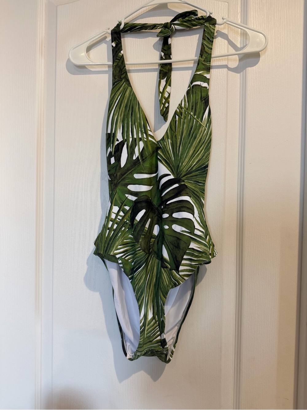 NWT ANTONIO MELANI Green and White Tropical Leaf One-Piece